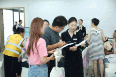 适的家庭勾当空间